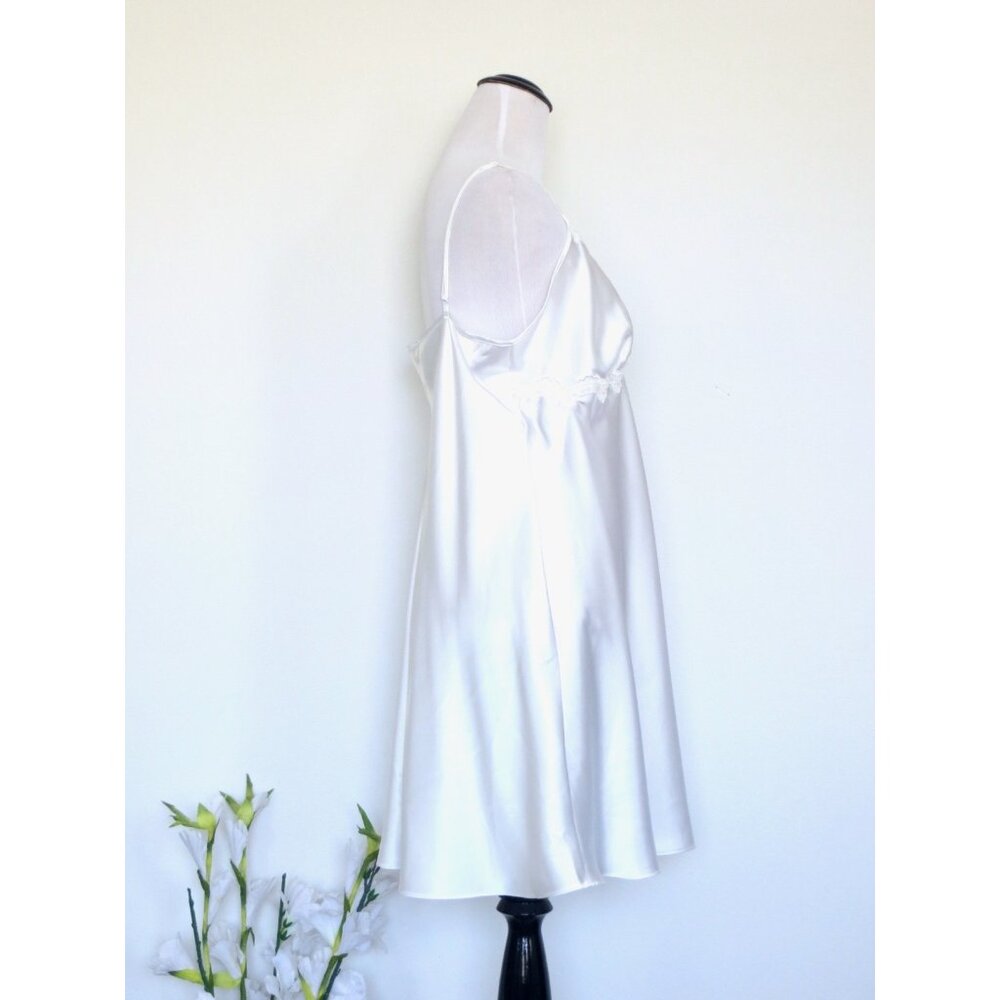 Vintage Linea Donatella Satin Lingerie with Beaded Sequin Lace Detail White SZ L - Picture 4 of 6